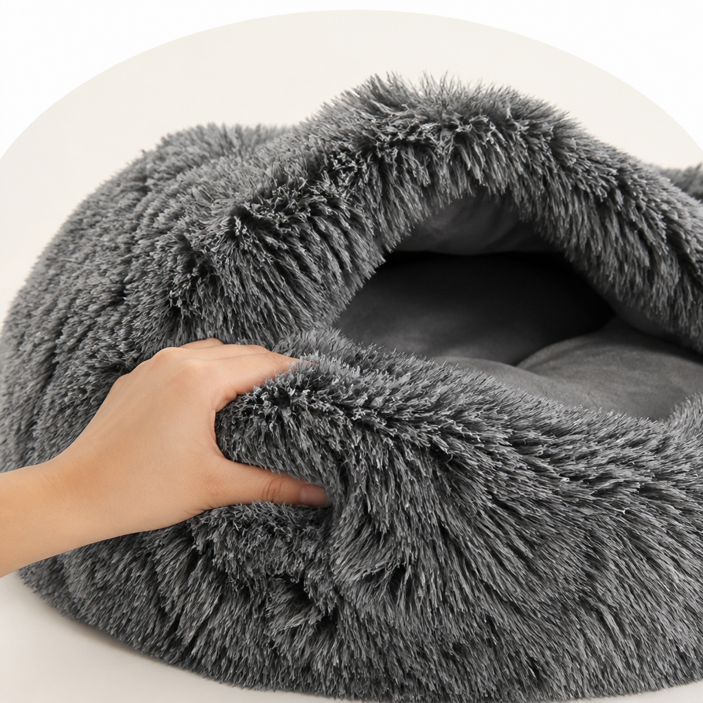 Warmth-Retaining Polyester Hooded Pet Nest