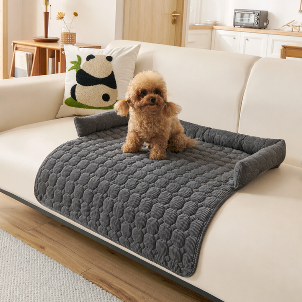 Quilted Water-Resistant & Non-Slip Seat Protector (75x75 cm)